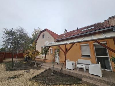 Eladó családi ház Budapest