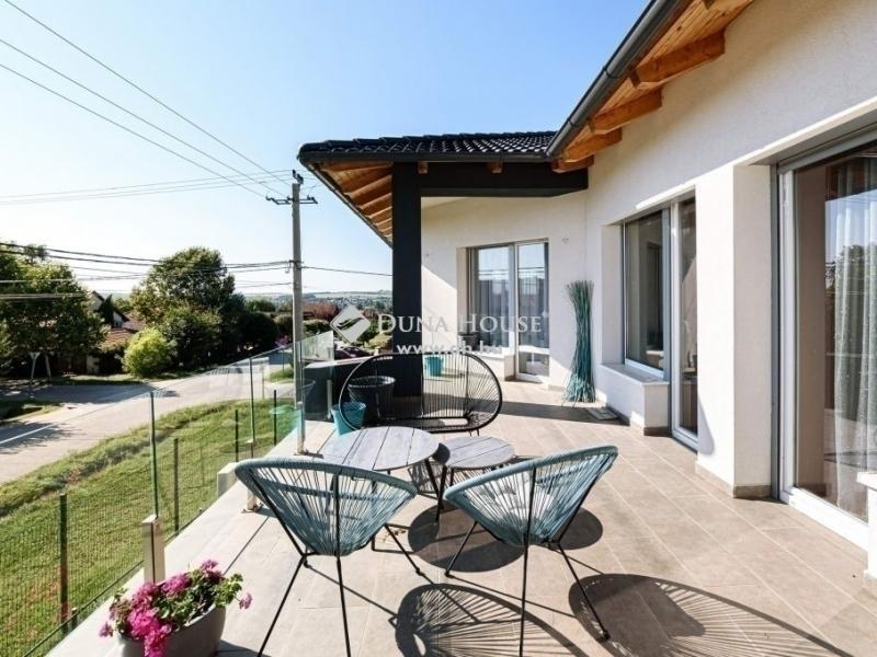 Eladó ikerház Pécel