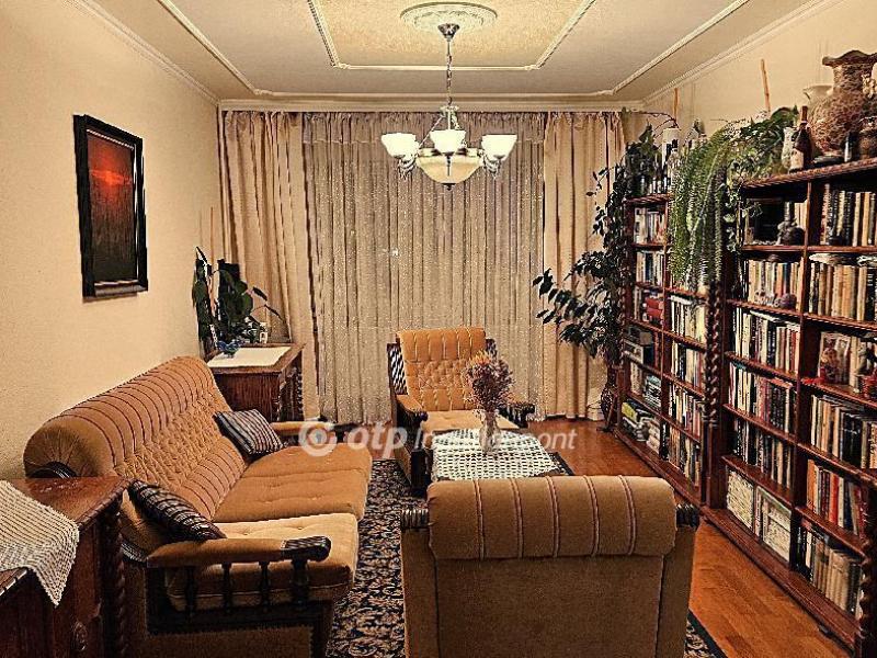 Eladó lakás Székesfehérvár