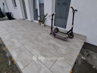 Eladó családi ház Pusztaszabolcs