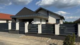 Eladó családi ház Péteri