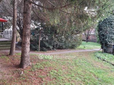 Eladó családi ház Budapest