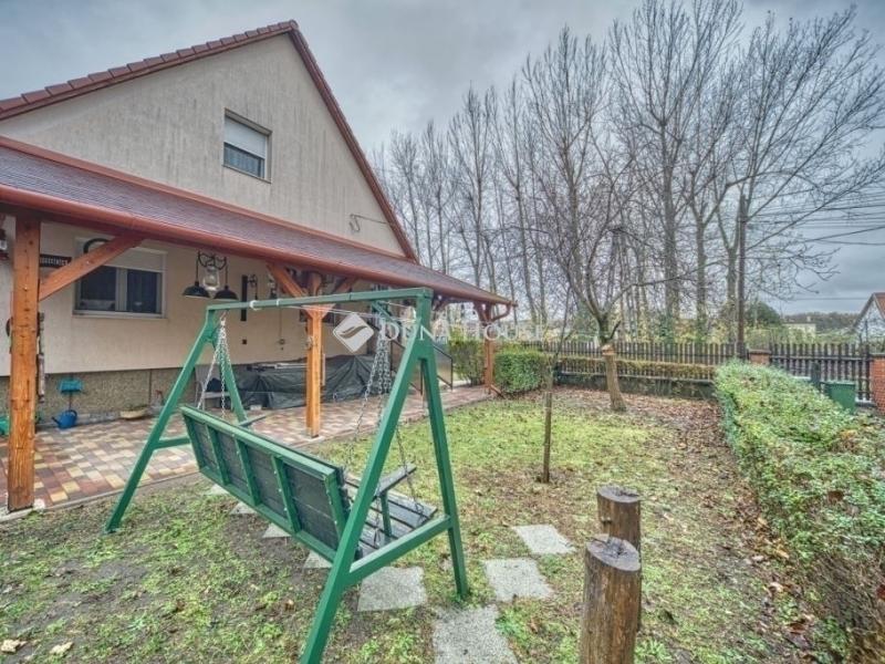 Eladó családi ház Budapest