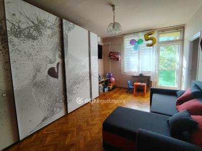 Eladó lakás Szentes