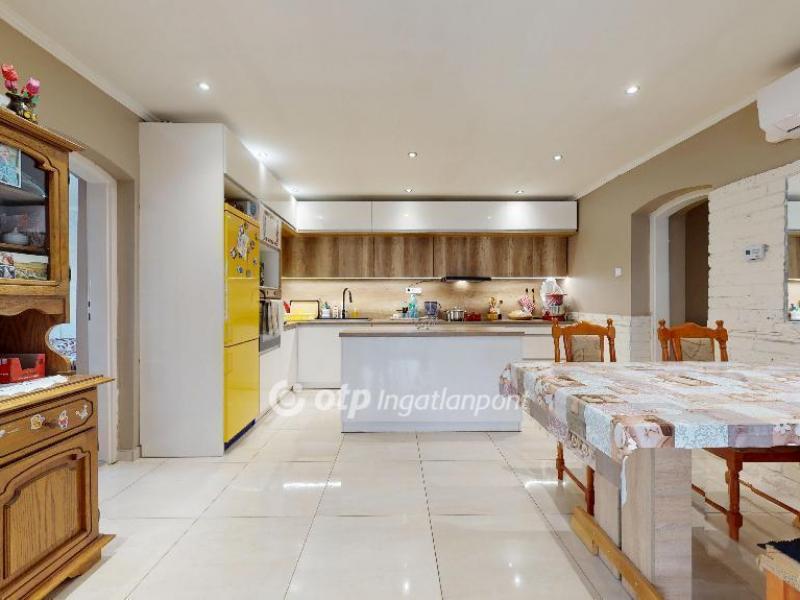 Eladó családi ház Kótaj