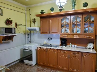 Eladó családi ház Hatvan