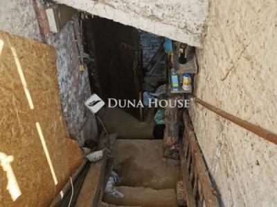 Eladó családi ház Tata