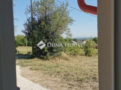 Eladó családi ház Tata