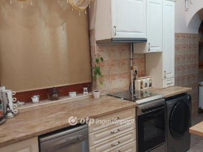 Eladó családi ház Budapest