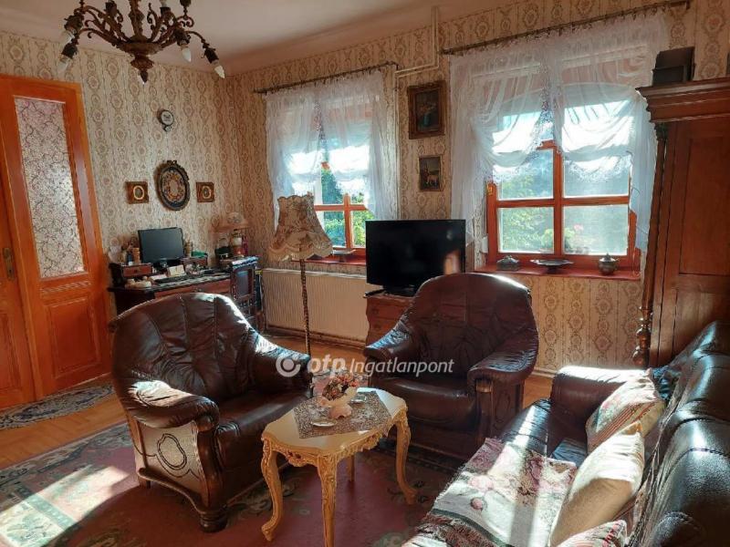 Eladó családi ház Budapest