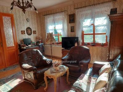 Eladó családi ház Budapest
