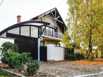 Eladó családi ház Pécs