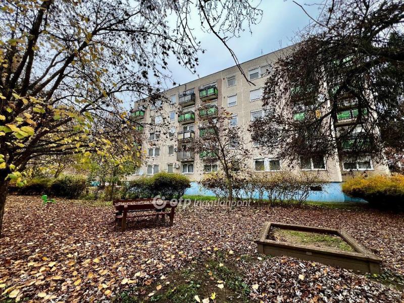 Eladó lakás Tiszavasvári