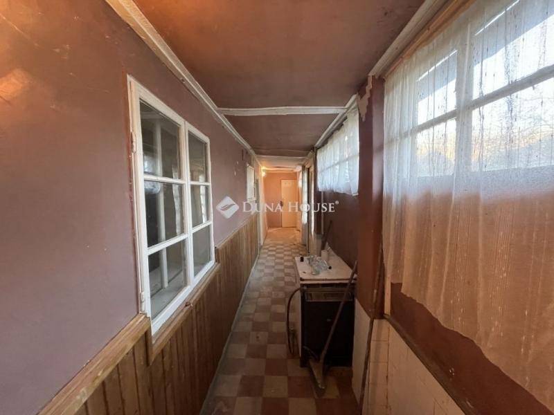 Eladó családi ház Káva