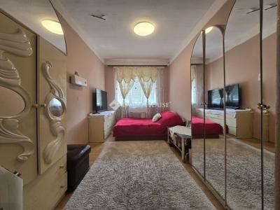 Eladó családi ház Budapest