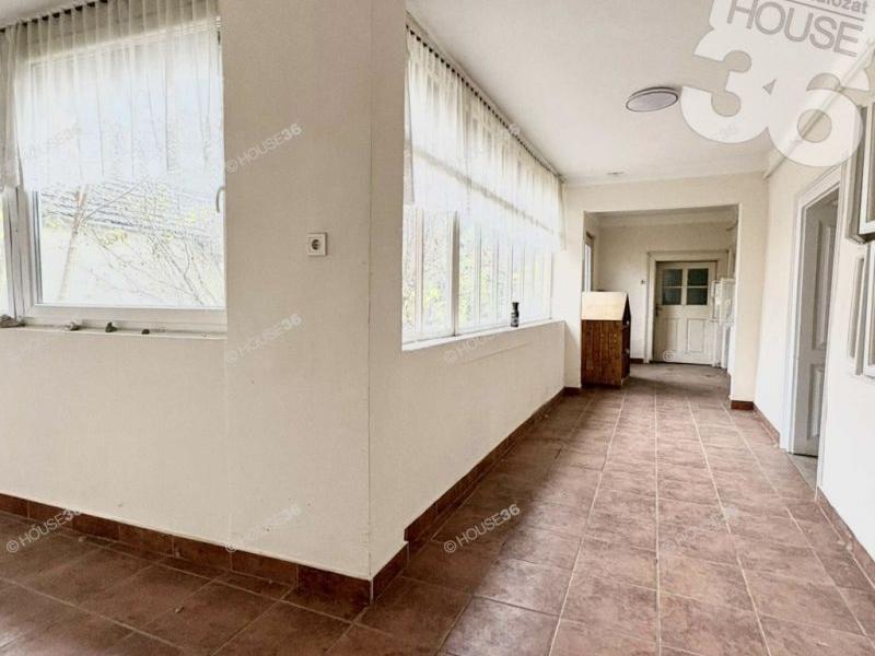 Eladó családi ház Csongrád