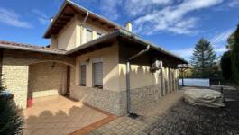 Eladó családi ház Balatonboglár