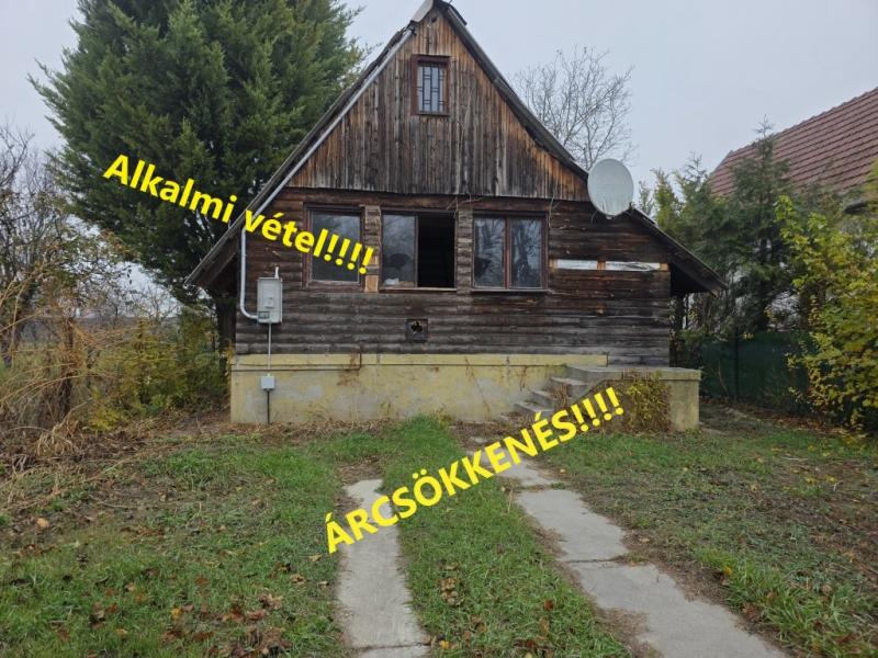 Eladó nyaraló Szigetcsép