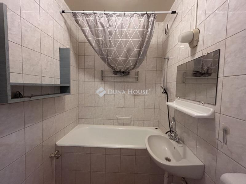 Eladó lakás Zalaegerszeg