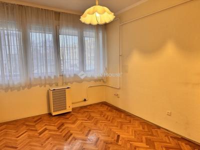 Eladó lakás Zalaegerszeg