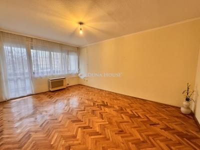 Eladó lakás Zalaegerszeg