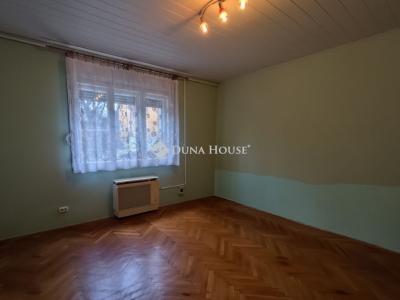 Eladó családi ház Budapest