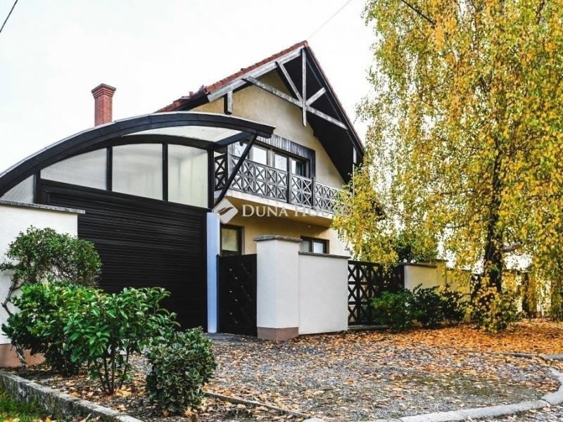 Eladó családi ház Pécs