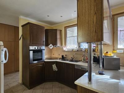 Eladó családi ház Pécs