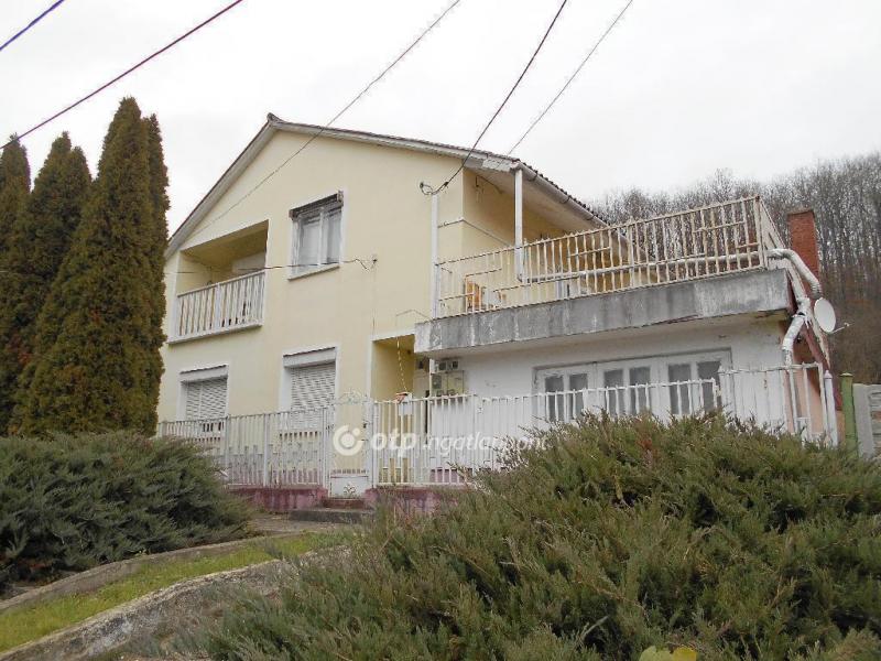 Eladó családi ház Ormosbánya