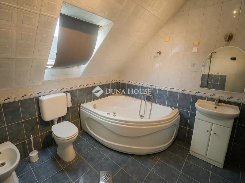 Eladó családi ház Tápiószecső