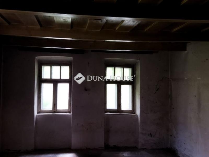 Eladó családi ház Tápióság