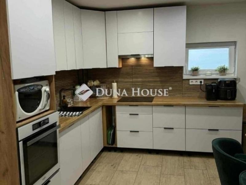 Eladó családi ház Halásztelek