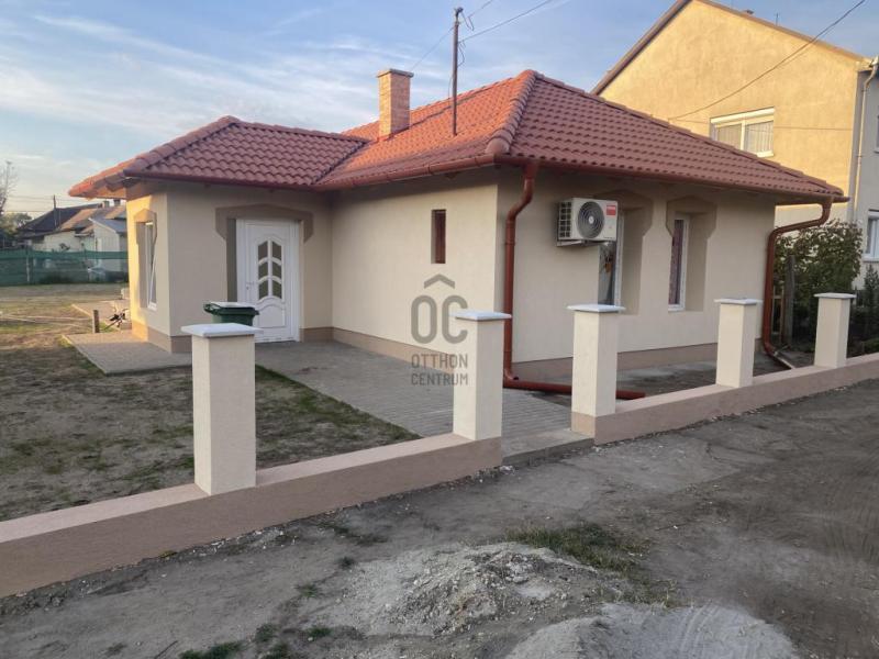 Eladó családi ház Abony