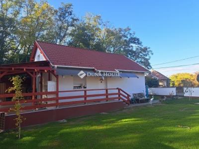 Eladó családi ház Dánszentmiklós