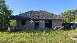 Eladó családi ház Isaszeg