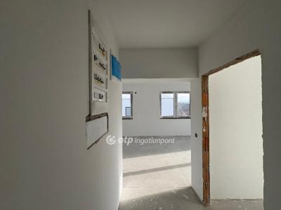 Eladó lakás Balatonkenese Balatonakarattya