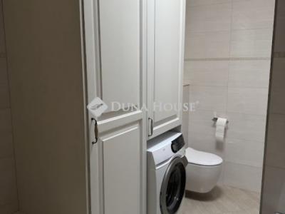 Eladó családi ház Budapest