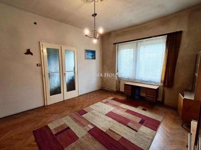 Eladó családi ház Budapest