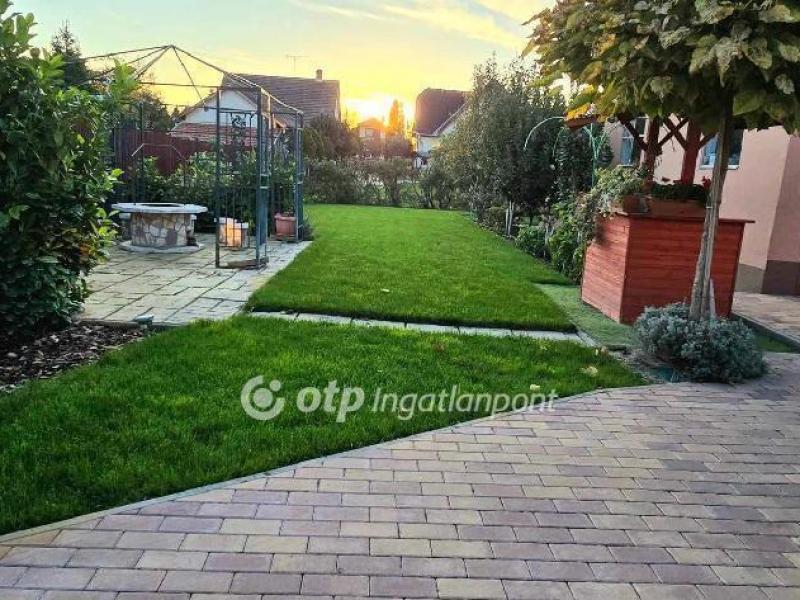 Eladó családi ház Hajdúböszörmény