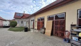 Eladó családi ház Hajdúböszörmény