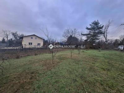 Eladó lakóövezeti telek Fót