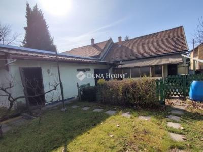 Eladó családi ház Budapest