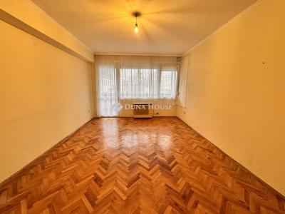 Eladó lakás Zalaegerszeg