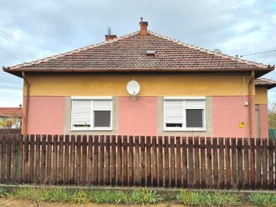 Eladó családi ház Abádszalók