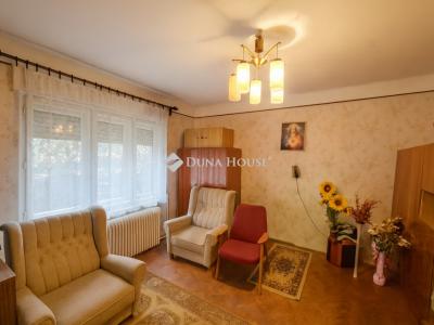 Eladó házrész Gyál