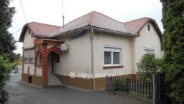 Eladó családi ház Szuhakálló