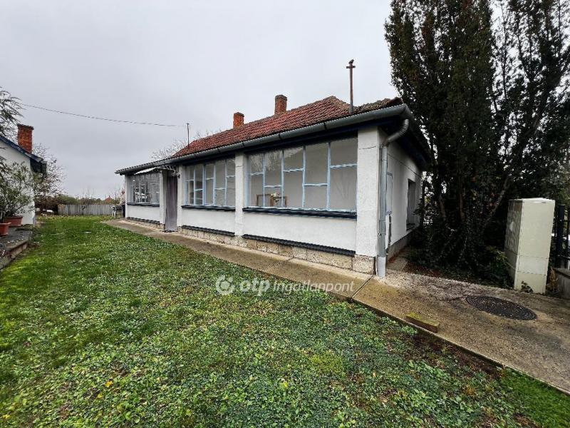 Eladó családi ház Tarcal