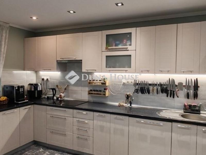 Eladó családi ház Ócsa