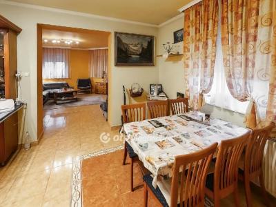 Eladó családi ház Kecskemét