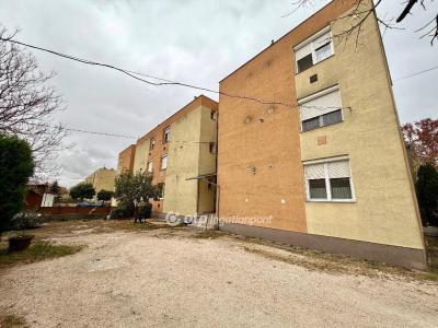 Eladó lakás Kecskemét